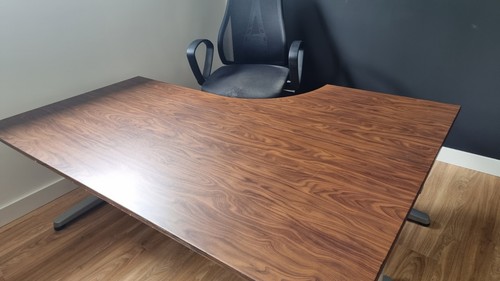 Schreibtisch galant von ikea - schreibtisch,